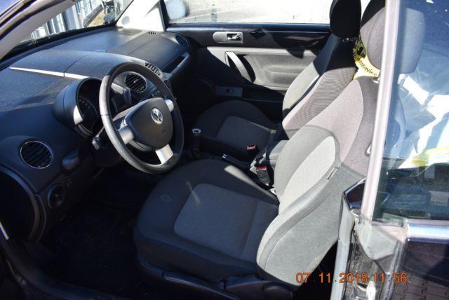 Left hand drive car VOLKSWAGEN NEW BEETLE (01/03/2007) - 